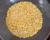 A picture of step 1 of Split yellow Moong dal soup.