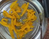 A picture of step 8 of Orange candies in two varieties.