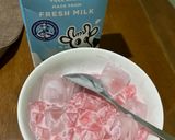 Foto langkah ke 2 dari resep Es Agar Yogurt Susu.