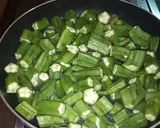 A picture of step 2 of Bhindi Fry.