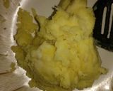 A picture of step 2 of Potatoes ball.