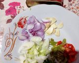 Foto langkah ke 1 dari resep Tumis Kornet Pedas.