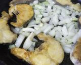 Foto del paso 2 de la receta: Merluza con col