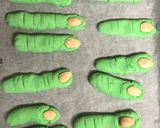 Foto del paso 9 de la receta: Dedos de bruja 🔮 (galletas de mantequilla)