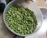 લીલી તુવેરની કચોરી(Lili tuver ni kachori recipe in Gujarati) રેસીપી સ્ટેપ2ફોટો
