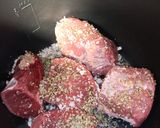 Foto del paso 1 de la receta: Carne mechada con papas doradas