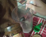 A picture of step 4 of Brownie shake.