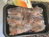 1.Pescadilla especiada al horno con guarnición