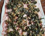 A picture of step 6 of Spinach and garlic pinwheels.
