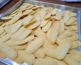 Foto langkah ke 7 dari resep Lidah Kucing Lumer.