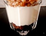 A picture of step 3 of Pomegranate and Walnut Parfait With Greek Yoghurt.