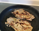 Foto del paso 2 de la receta: Filetes de cerdo macerados en cilantro y lima