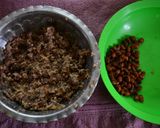 காராமணி பாசிப்பருப்பு கோதுமை ரவை பாயசம் ரெசிபி ஸ்டேப் 2 புகைப்படம்