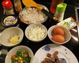 Foto langkah ke 1 dari resep Garlic Butter Rice with Saikoro Beef.