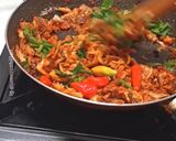 Foto langkah ke 5 dari resep Tongkol Suwir Pedas Manis.