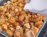 Foto del paso 2 de la receta: Papas con champiñones especiados en leche de coco