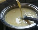 Foto langkah ke 3 dari resep Vla susu simple isian kue sus, pie susu, donat.