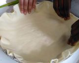 Foto del passaggio 4 della ricetta Torta salata con peperoni ed Asiago