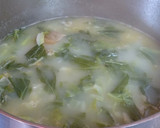 Foto del paso 3 de la receta: Caldo gallego de repollo (con lo que tenía en casa)