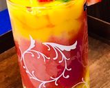 A picture of step 2 of Classic Mangoes & strawberry daiquiri.