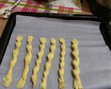 Foto langkah ke 1 dari resep Stick Pastry Garlic Cheese.