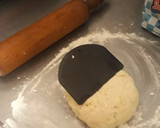 Foto del paso 6 de la receta: Calzon al hornito eléctrico, anco y pollo con masa casera rápida