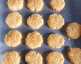 Hình bước làm 2 của món Bánh quy dừa (sử dụng bột nở)