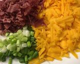 A picture of step 2 of Jalapeno Popper Tater Tot Casserole.