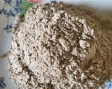A picture of step 1 of Ragi ladoo.