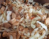 Foto langkah ke 3 dari resep Tumis Tempe Sosis Kubis.