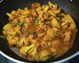 A picture of step 4 of Lunch box (Jeera rice,ajwain paratha, pili dal, gobhi aloo sabzi.