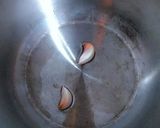 Foto del paso 2 de la receta: Pata de cordero en salsa de especias con pasas