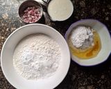 A picture of step 1 of Red currant cupcakes.