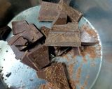 A picture of step 1 of Roasted Almonds Chocolate.