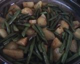 Foto del paso 2 de la receta: Patatas con judías verdes (vainitas y papas)