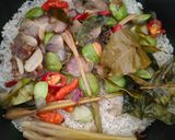 Foto langkah ke 3 dari resep Nasi Liwet Sunda Versi Santan.