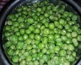 A picture of step 1 of Matar paneer.
