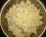 A picture of step 2 of Palak Paneer Parantha.