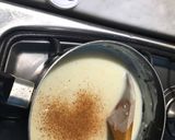 Foto del paso 3 de la receta: Blanca y radiante va la...(Merluza con salsa blanca gratinada)