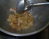Foto langkah ke 2 dari resep Kulit Sapi/Cecek Lada Hitam.