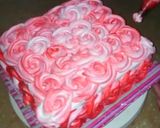 A picture of step 6 of Fresh vanilla chocolate cake.