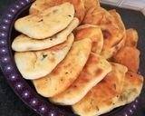 صورة لخطوة 5 من وصفة أقراص بحشوه الزعتر الأخضر والجبنه 🤭🤭🤭👍💚