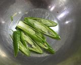 รูปขั้นตอนการทำที่ 3 ของ “ผัดขิงอกไก่”