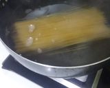 A picture of step 2 of Vegetable spaghetti.