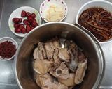 湯頭酒茶樹菇土雞湯(簡單料理)的食譜步驟4照片