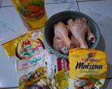 Foto langkah ke 1 dari resep Ayam Goreng Ketumbar.