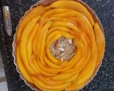 A picture of step 8 of Mango flower tart.