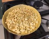 Une image de l'étape 4 de Maxi tarte fine poires, amandes et vanille.