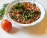 கிராமத்து விருந்து: சுட்ட கார தக்காளி சட்னி(village style burnt tomato chutney recipe in tamil) ரெசிபி ஸ்டேப் 3 புகைப்படம்