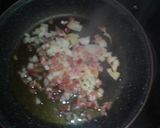 Foto del paso 1 de la receta: Tortilla de espárragos con cebolla y taquitos de jamón